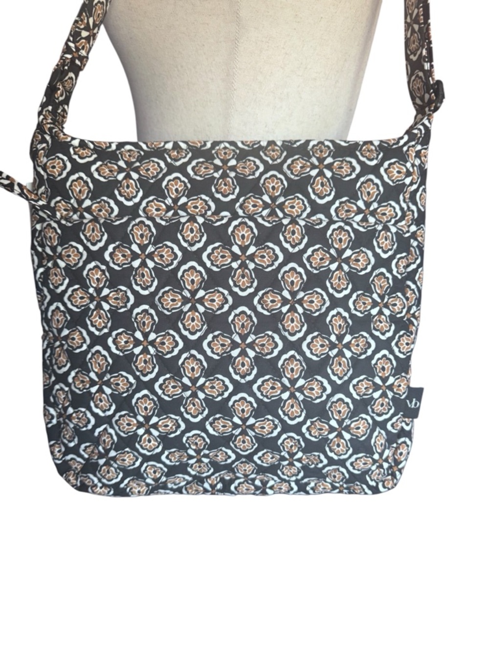 Vera Bradley Essential XL Quilted Crossbody Bag, NWT